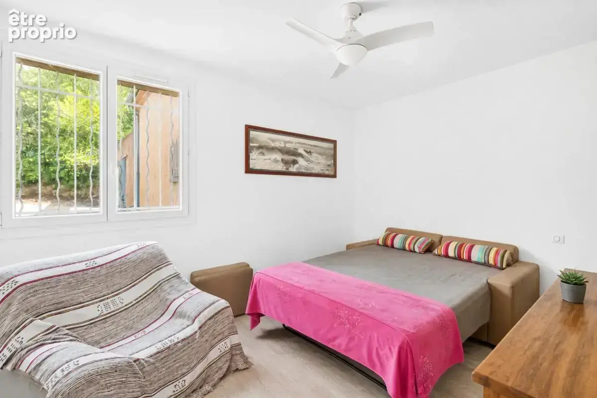 Maison de 7 pièces de 200 m² à Châteauneuf-de-Gadagne - photo 11
