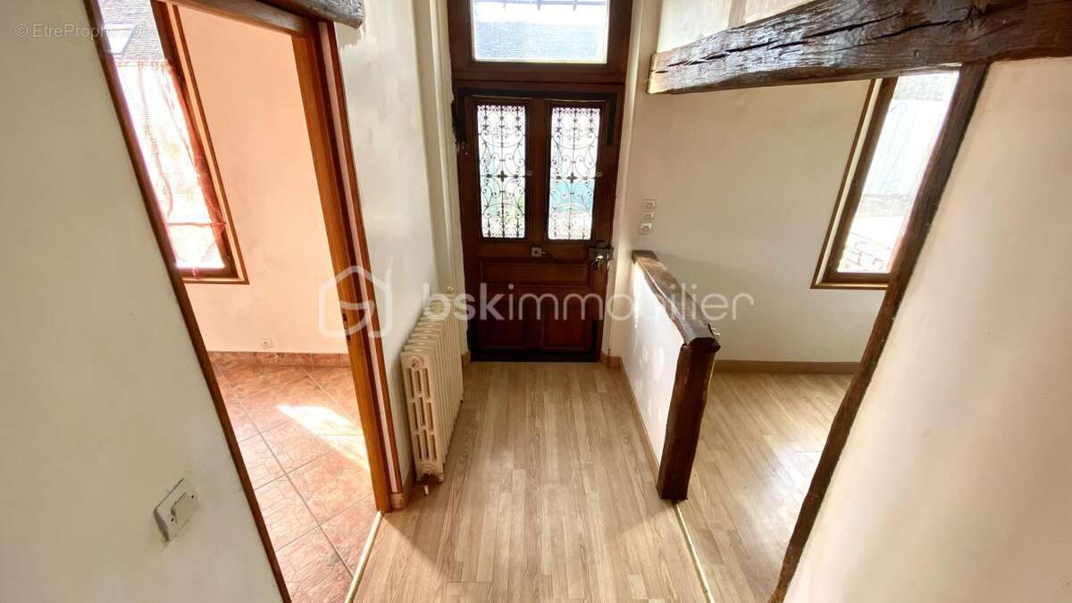 Maison à SAINT-MAURICE-AUX-RICHES-HOMMES