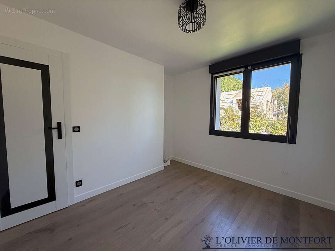 Maison à MONTFORT-L&#039;AMAURY