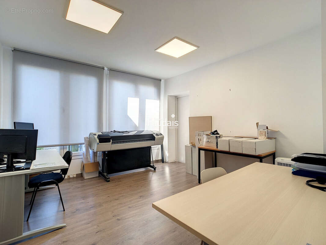Commerce 430 m² à Dangy  - photo 4