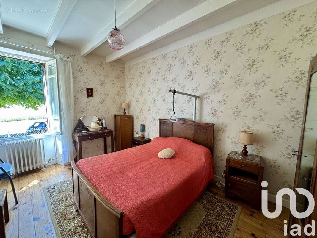 Maison 135 m² à Bessac  - photo 6