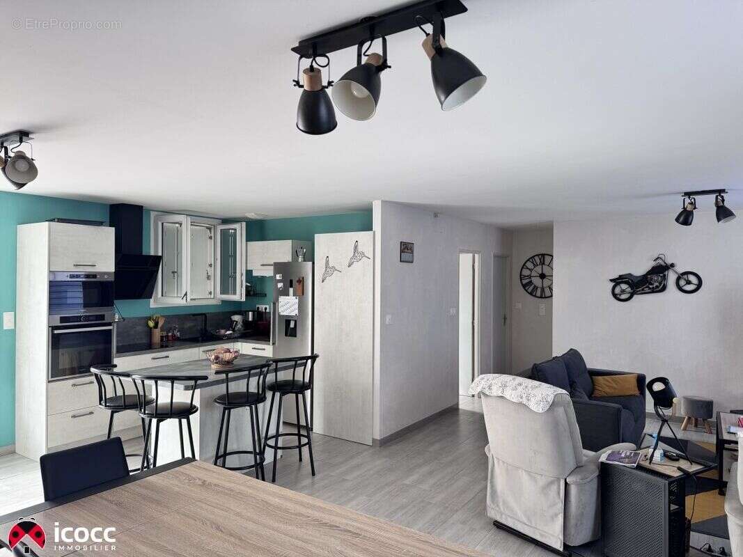 Maison 84 m² à Grues  - photo 2