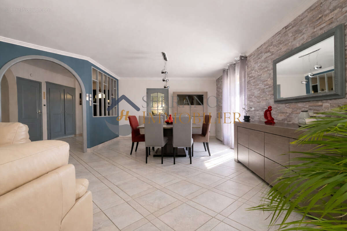 Maison à BEAUCAIRE
