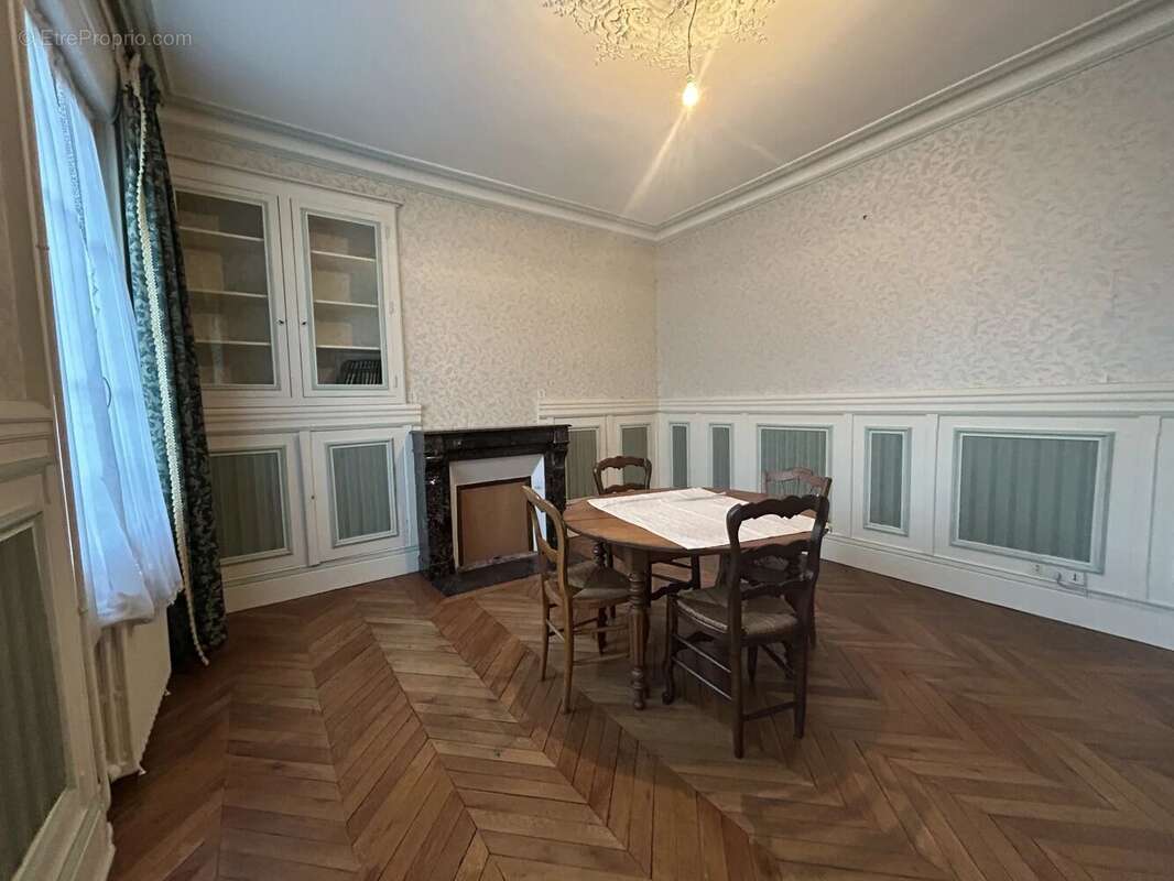 Maison à MORTAGNE-AU-PERCHE