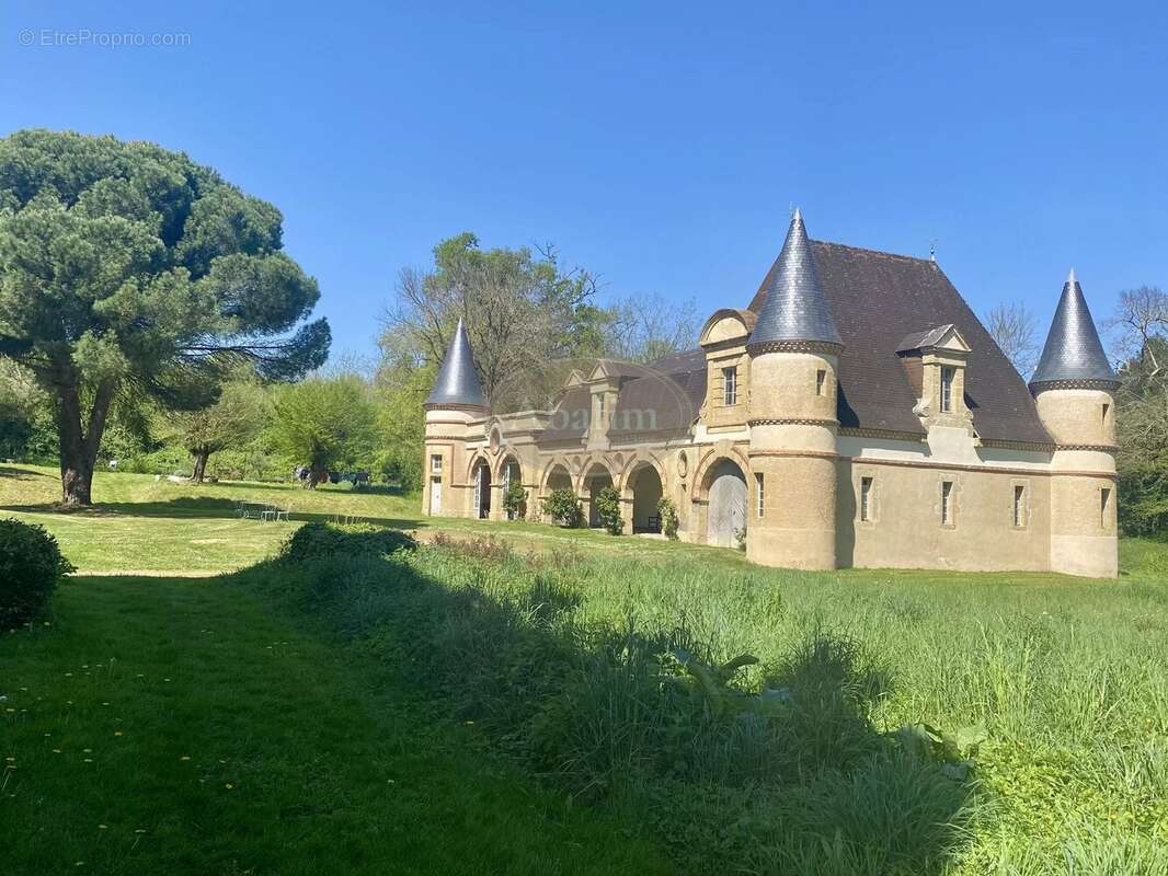 Maison à MIRANDE