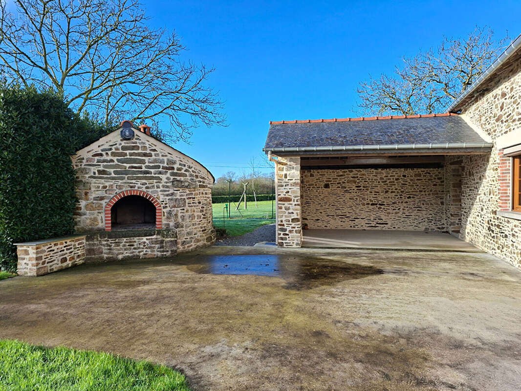Maison à MARTIGNE-FERCHAUD