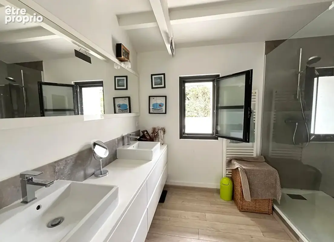 5 min des plages Maison rénovée, 5 chambres, piscine et garage - photo 7