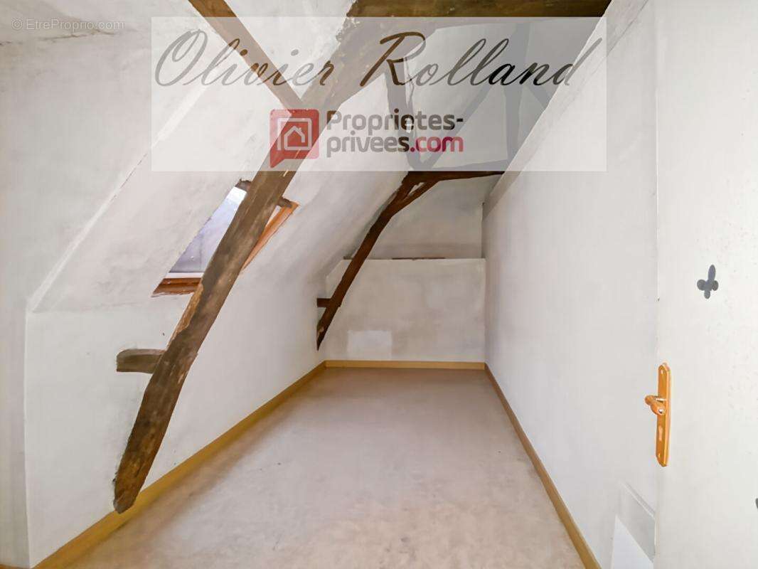 Maison à BEAULIEU-SUR-LAYON