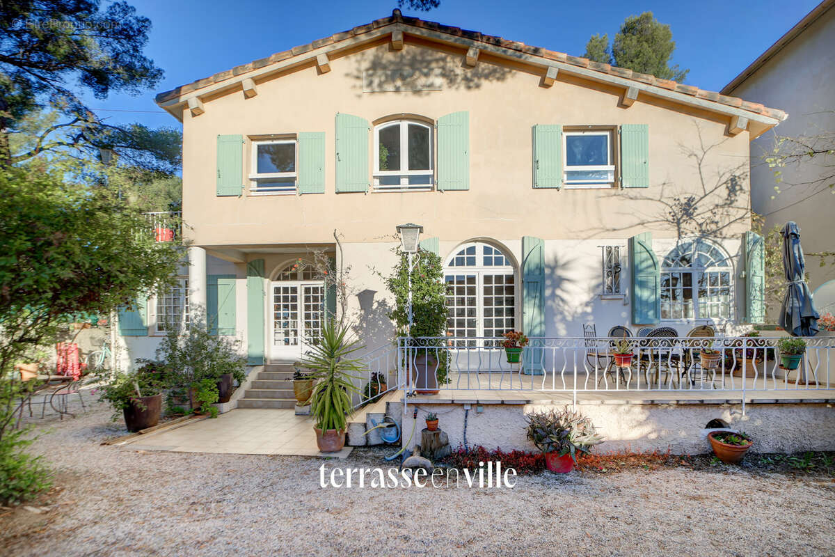 Saint cyr sur mer - port des lecques - villa t8 - 197m2 - port et plage a pied - 1250000€ - photo 4