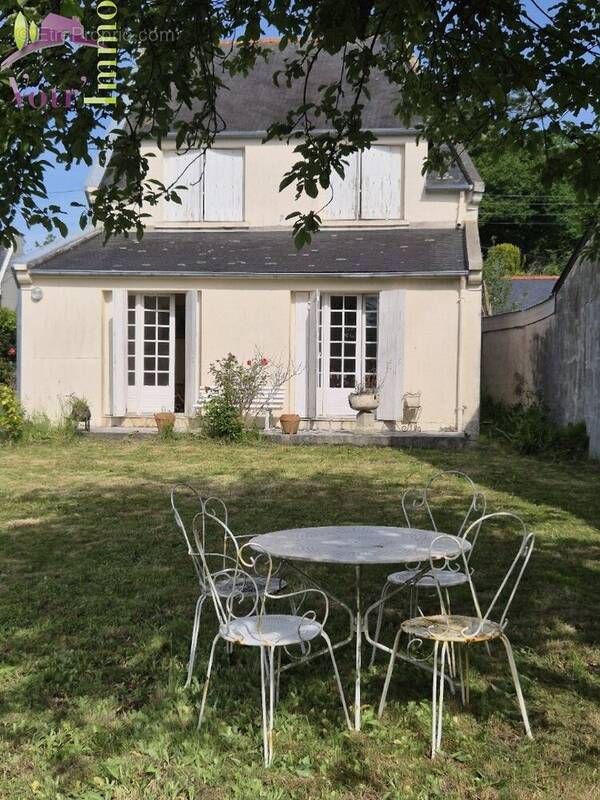 Maison à LOGONNA-DAOULAS