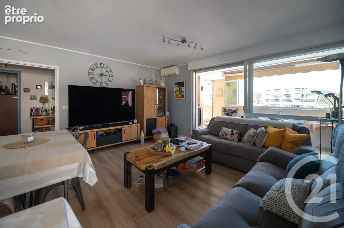 Appartement 3 pièces 73 m² à vendre à Bormes-Les-Mimosas (83230) - photo 2