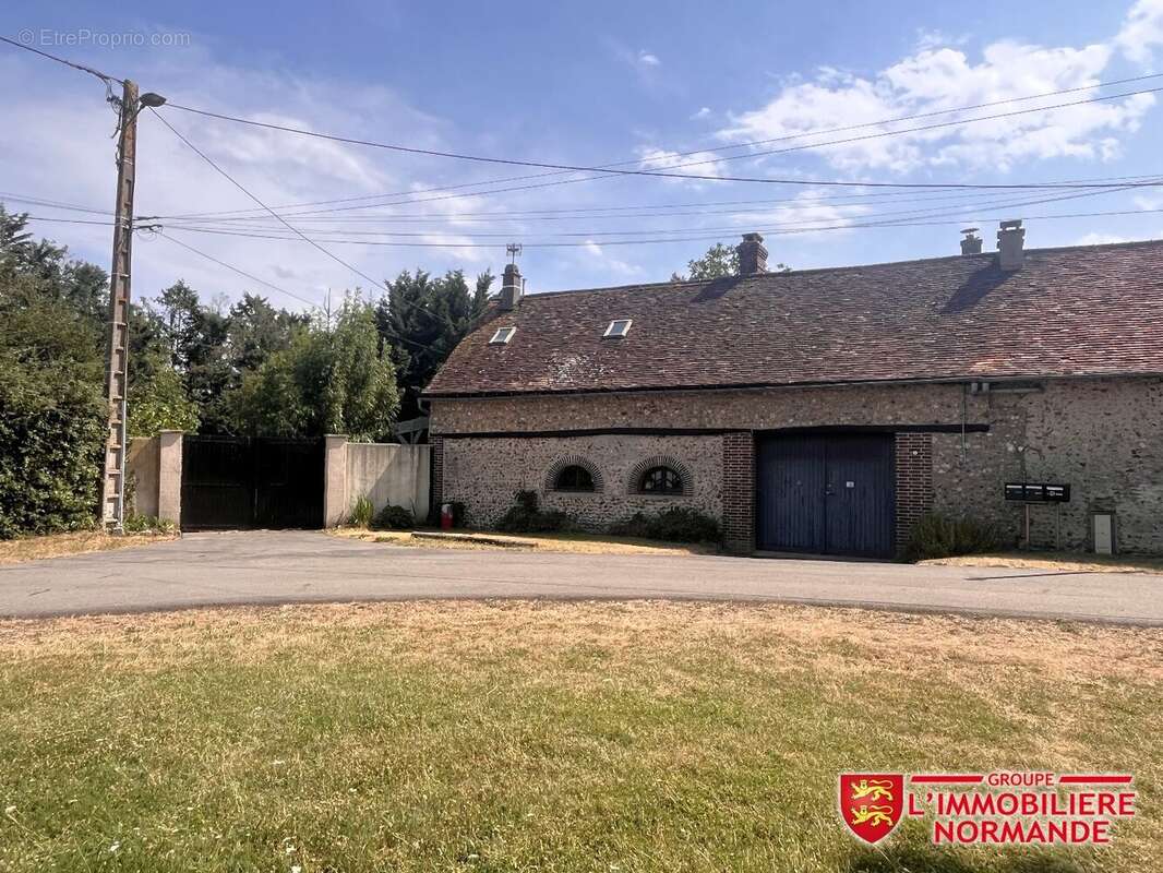 Maison ancienne 88 m² - jardin 1.442 m² - photo 2