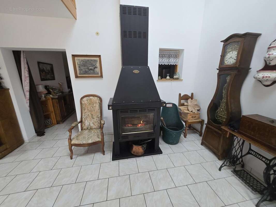 Maison à BROUSSEY-RAULECOURT
