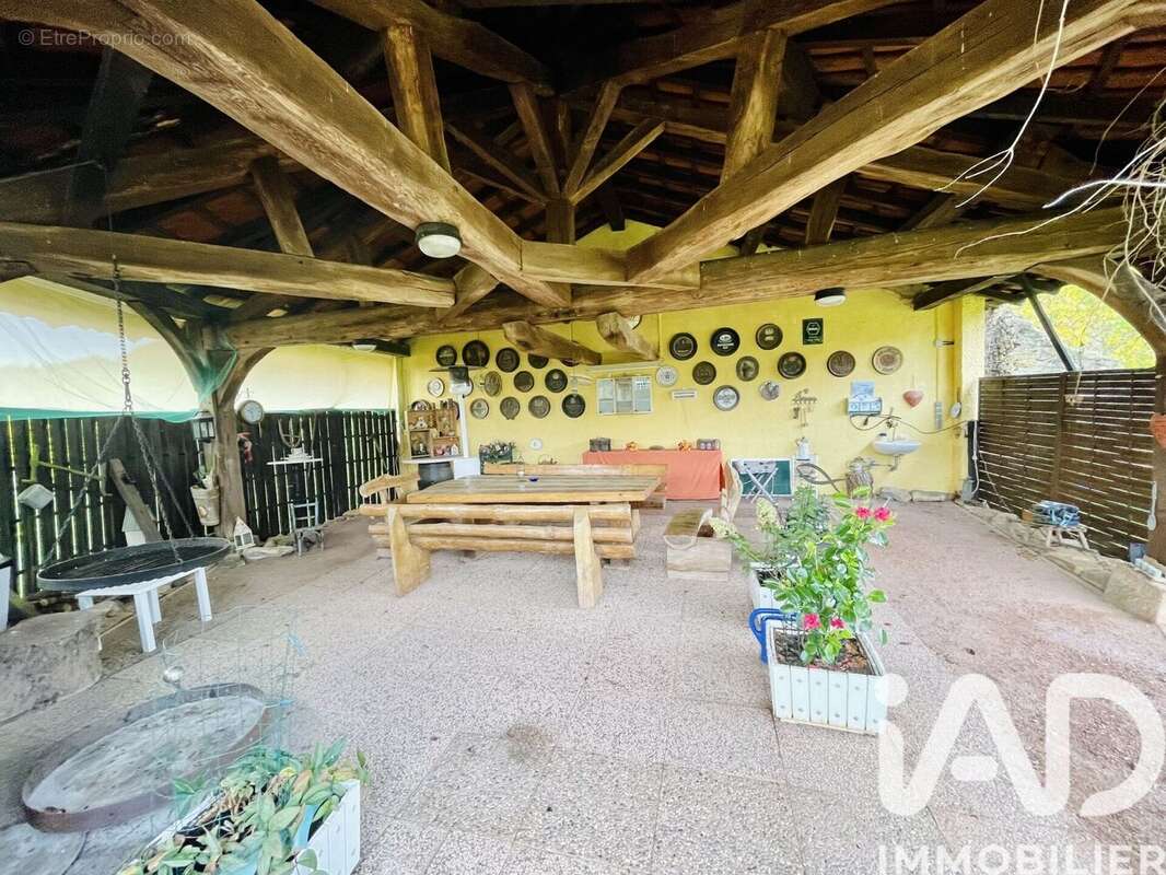 Photo 7