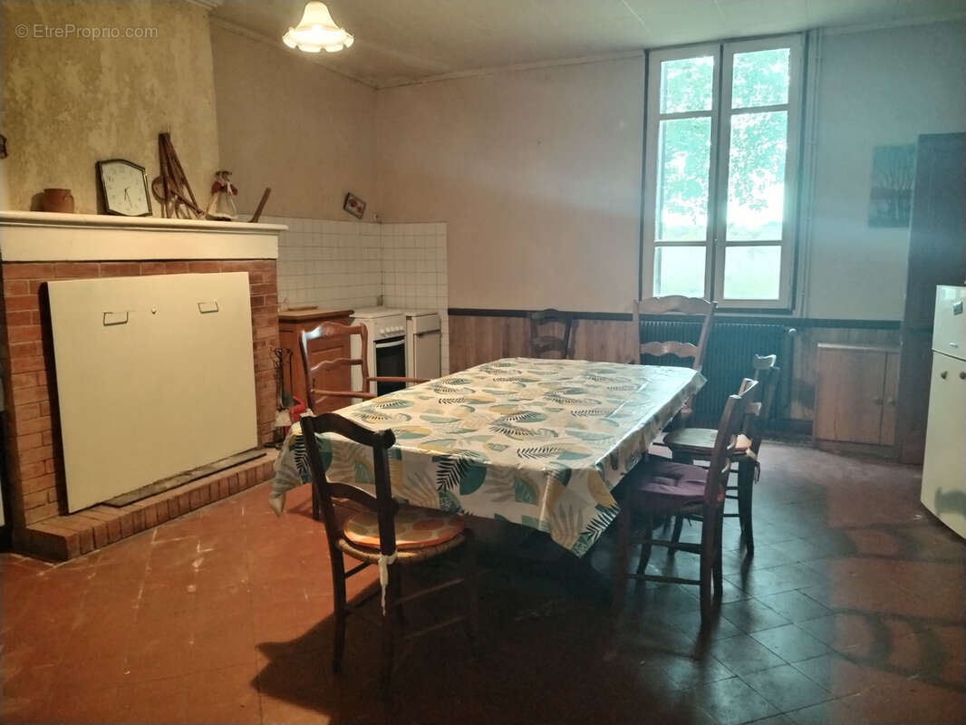 Maison à VILLEFRANCHE-DE-LONCHAT