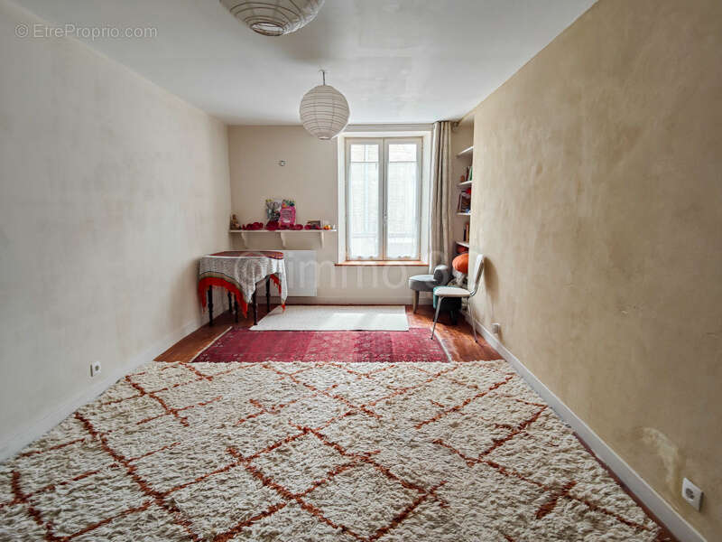 Maison à SAUZE-VAUSSAIS