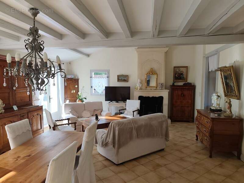 Maison à LA COURONNE