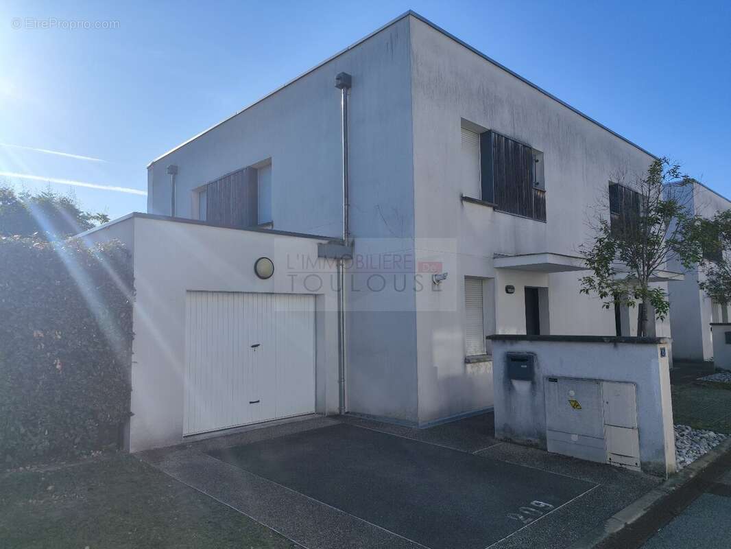 Maison familiale T5 duplex  97 m²  Jardin, terrasse, garage  Balma - photo 18