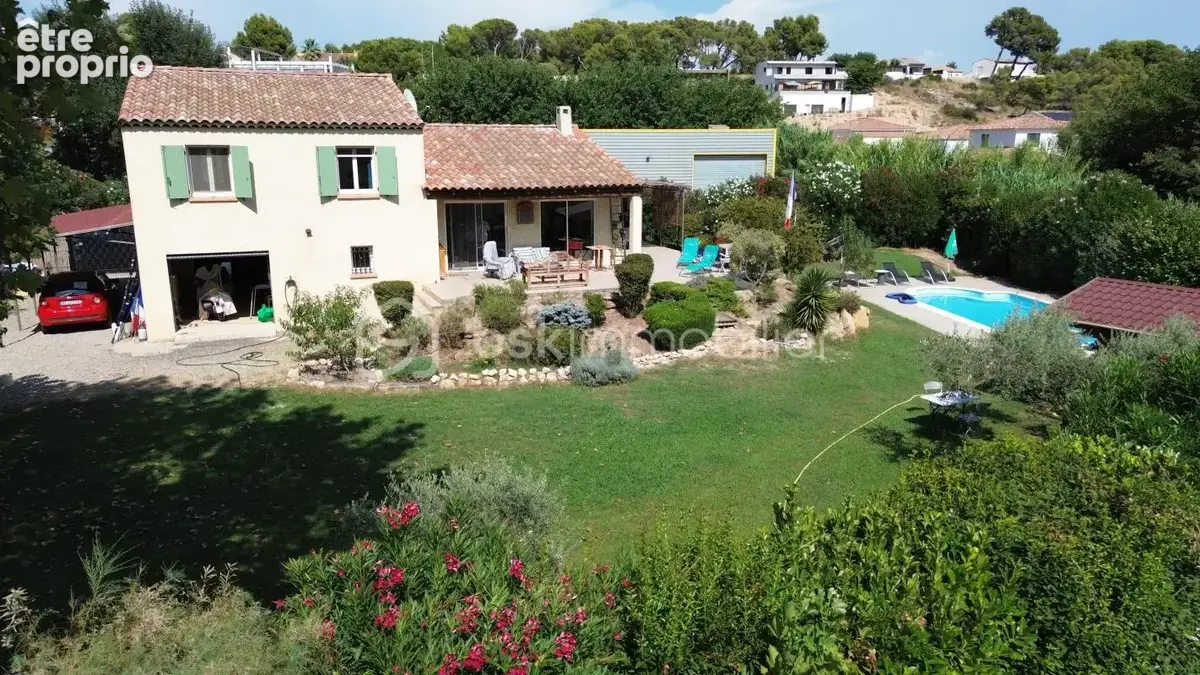 Magnifique Villa de 5 pièces , sur Saint-Chamas , au  bord de l'étang de Berre ,au calme - photo 3