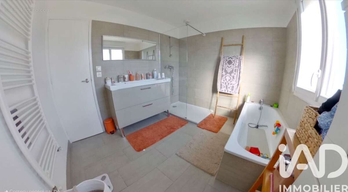 Photo 9 - Maison à CHANGE