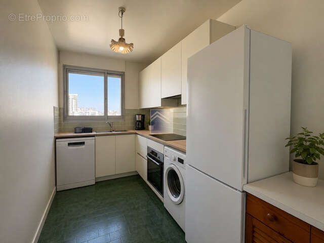 Courbevoie - 2 pièces 53m2 - dernier étage balcon - box et cave ! - photo 4