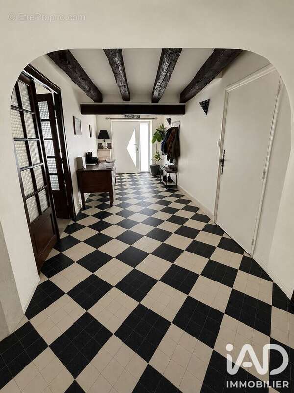 Maison 124 m² à Belabre  - photo 2
