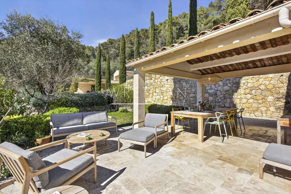 Villa moderne de 4 chambres avec grande piscine et vue spectaculaire – Cabris - photo 26