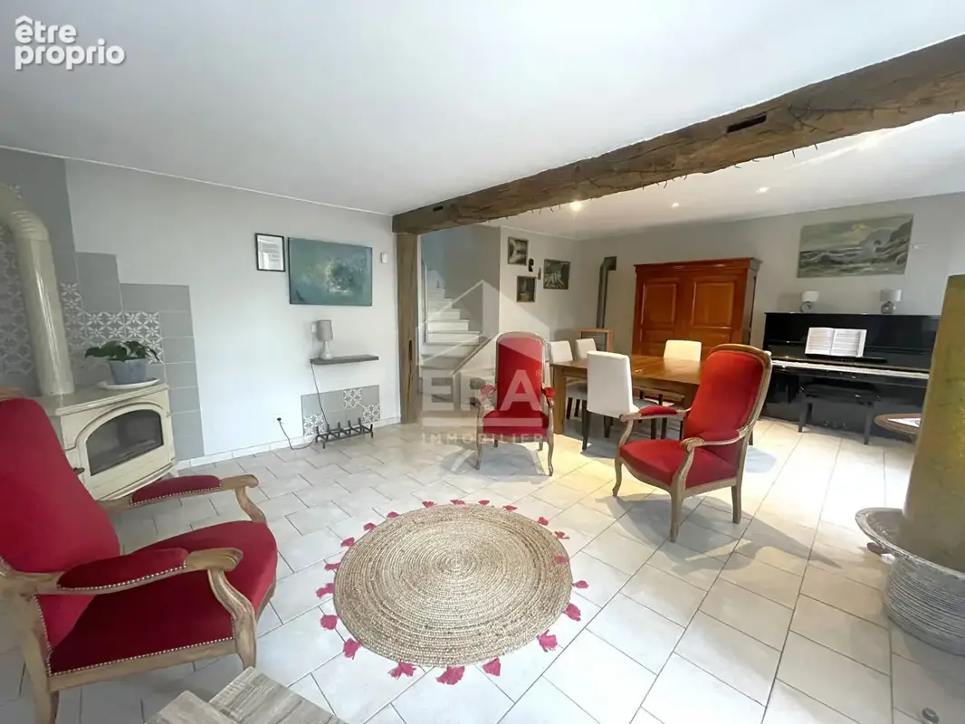 Photo Maison à Saint-Mery au prix de 286 000€