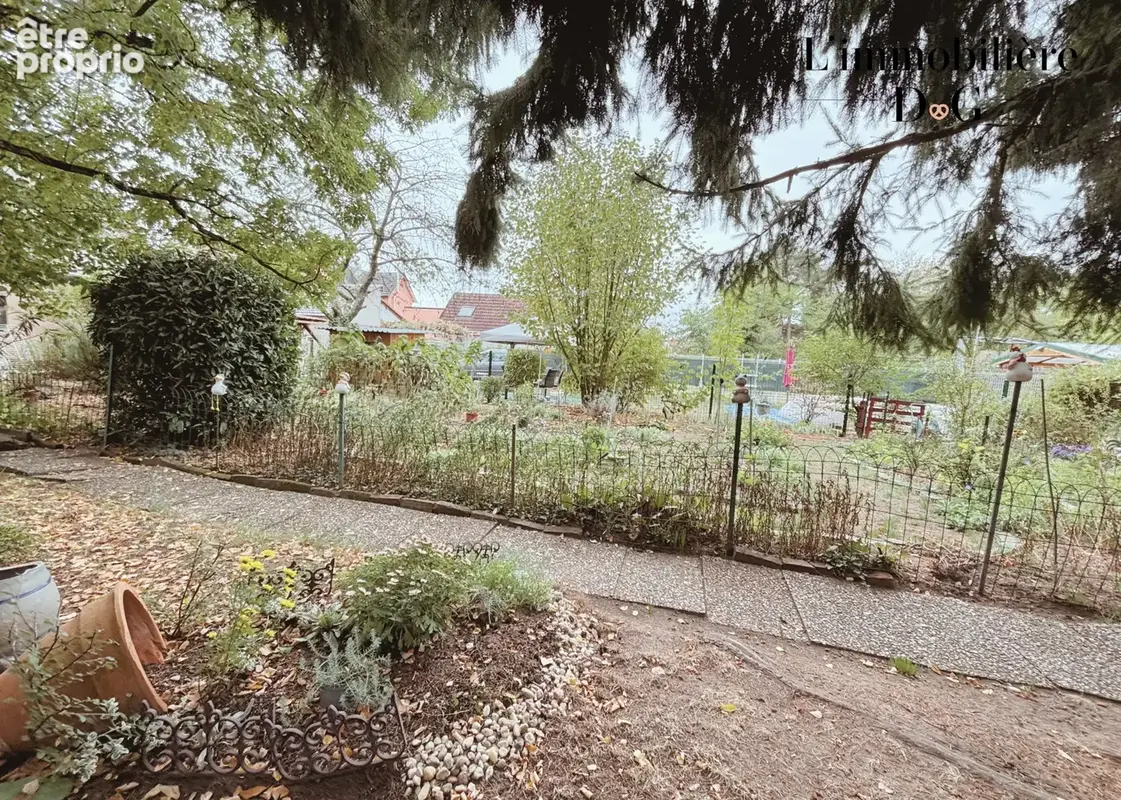 Immeuble de caractère avec jardin à Marienthal   305 m2 habitables - photo 13