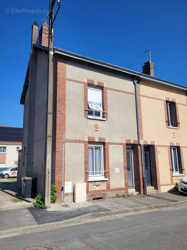 Maison à AUNEAU