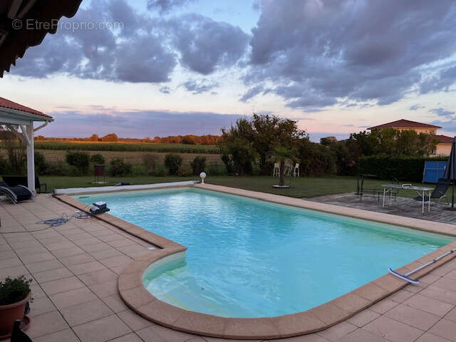 Maison à PONT-DE-VAUX