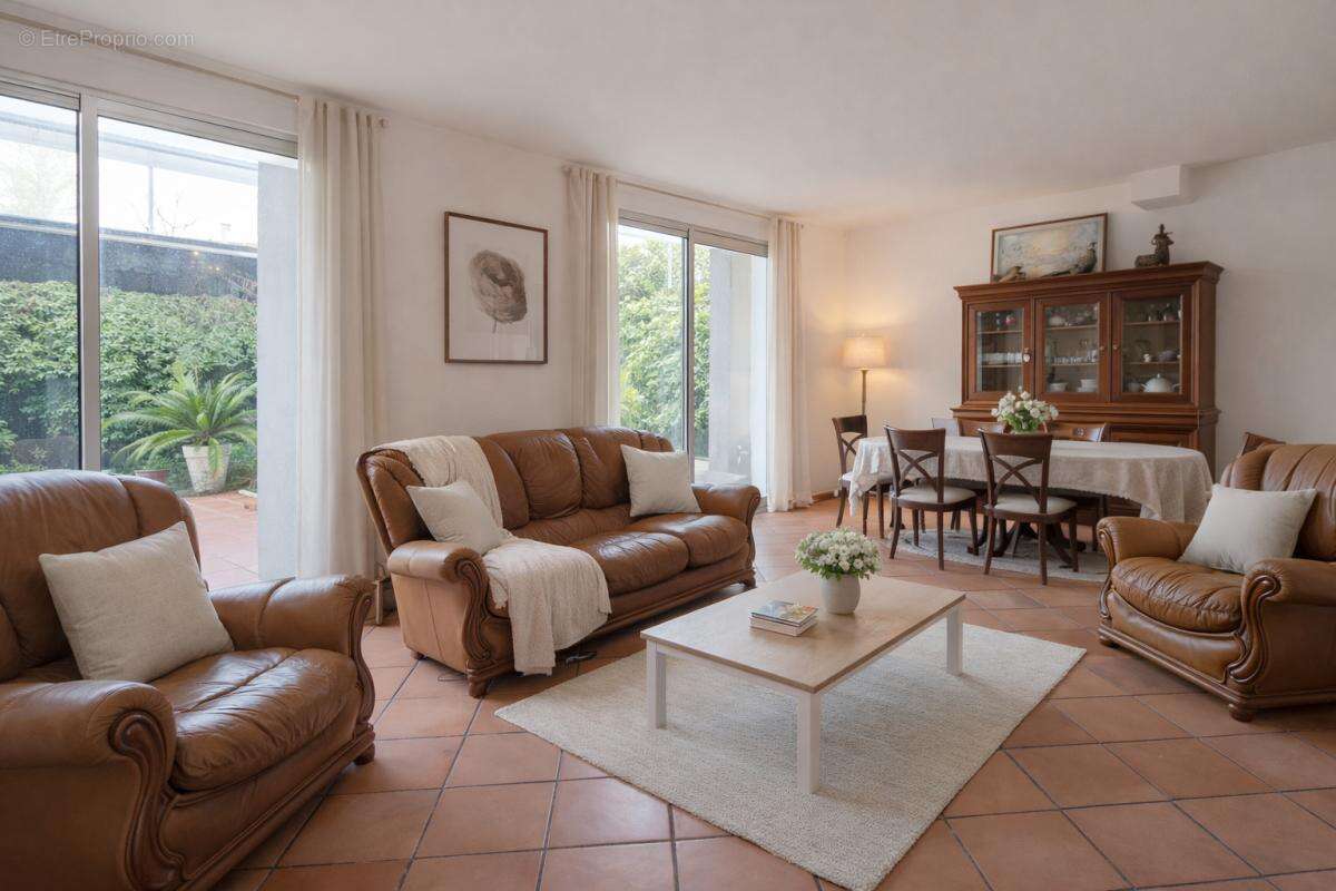 Maison de maître - 8 pièces - 245 m² - Extérieur intime - Studio indépendant - Lézignan-Corbières - photo 5