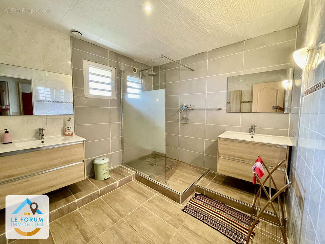 Maison à SAINT-JOSEPH