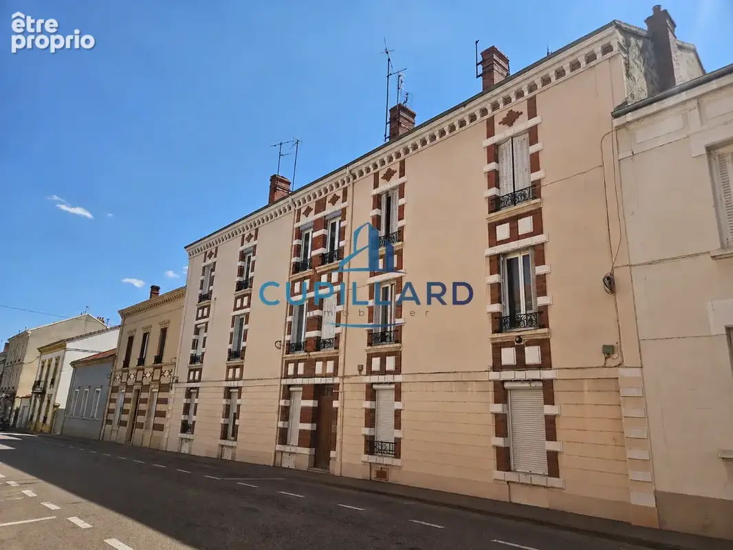Appartement à RIORGES