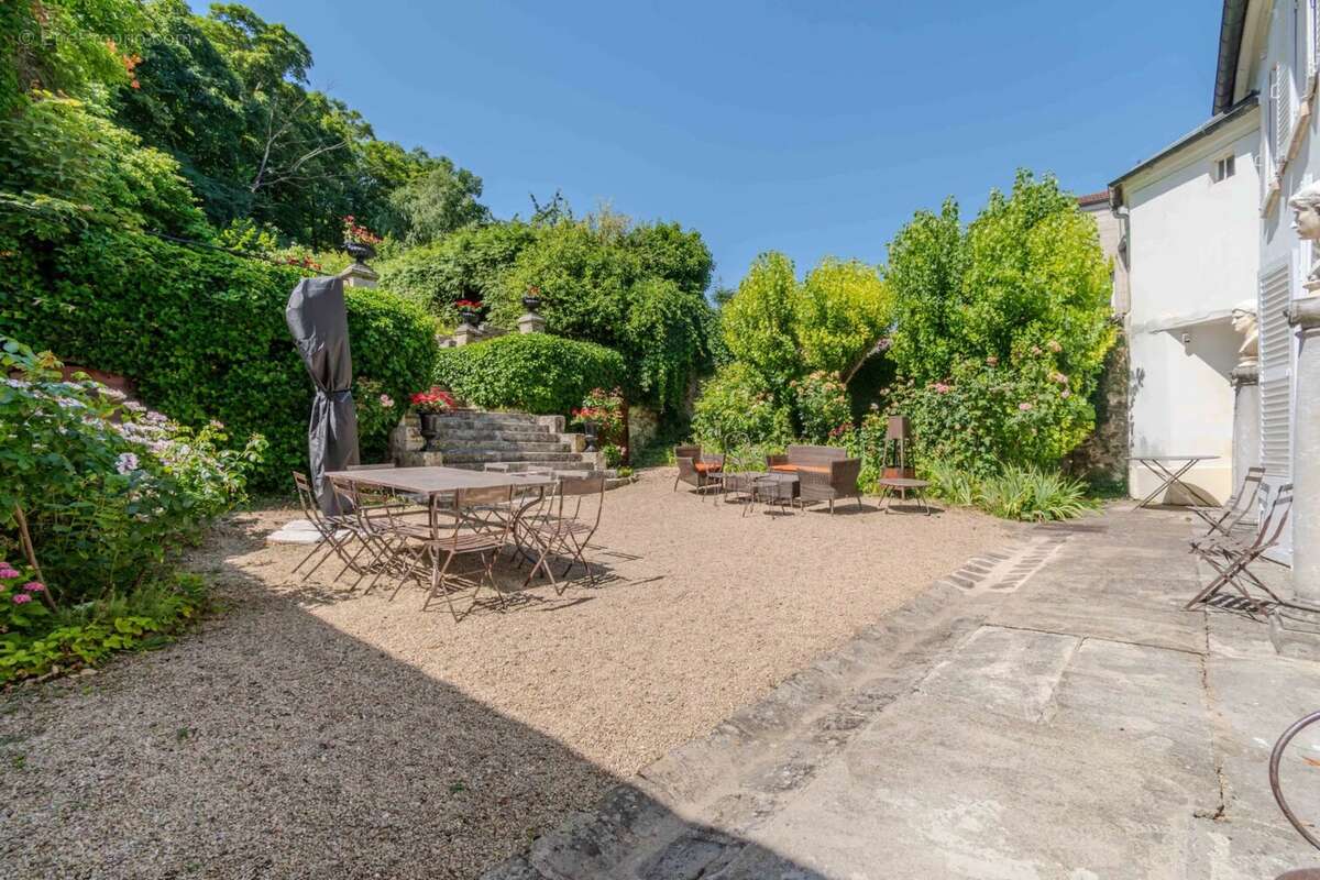 Maison 309 m² à Ecouen  - photo 17