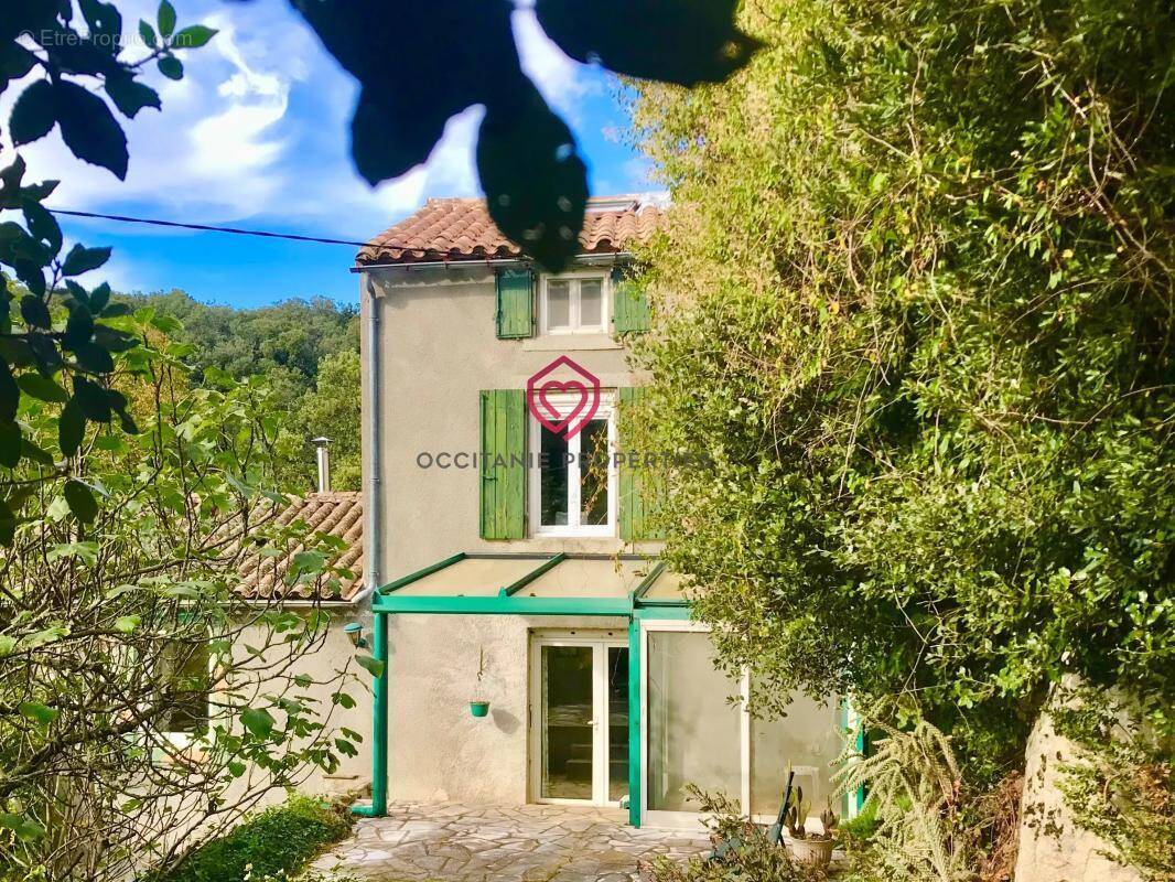 Maison à BROUSSES-ET-VILLARET
