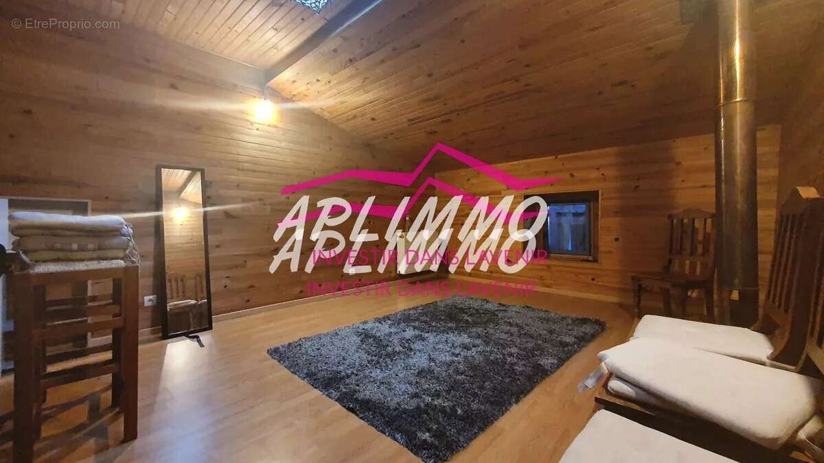 Maison à ROCHEFORT-EN-VALDAINE