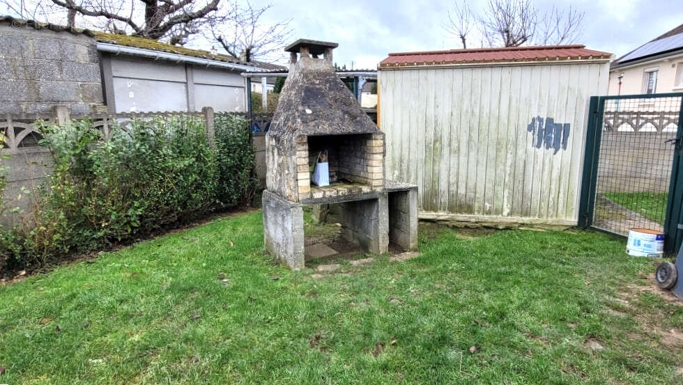 Maison à FLEURY-SUR-ORNE