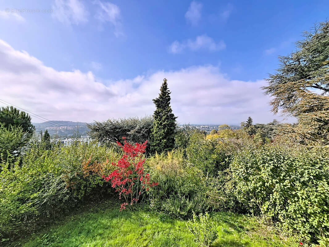 Maison à FRANCHEVILLE