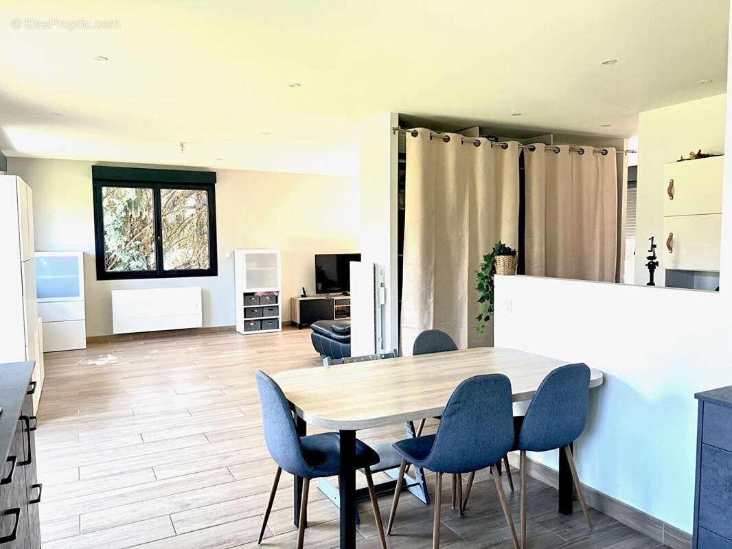 Maison à BOURGOIN-JALLIEU