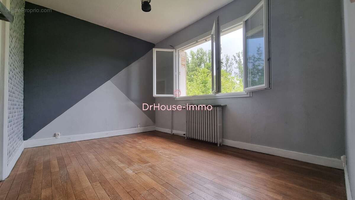 Maison à MONTCHEVRIER