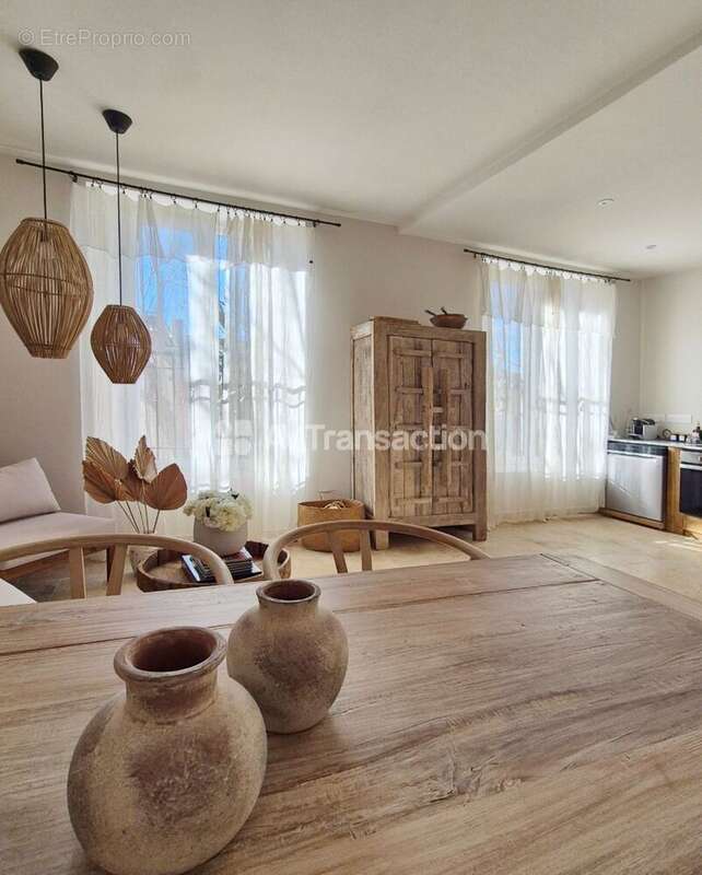 Appartement à LORGUES