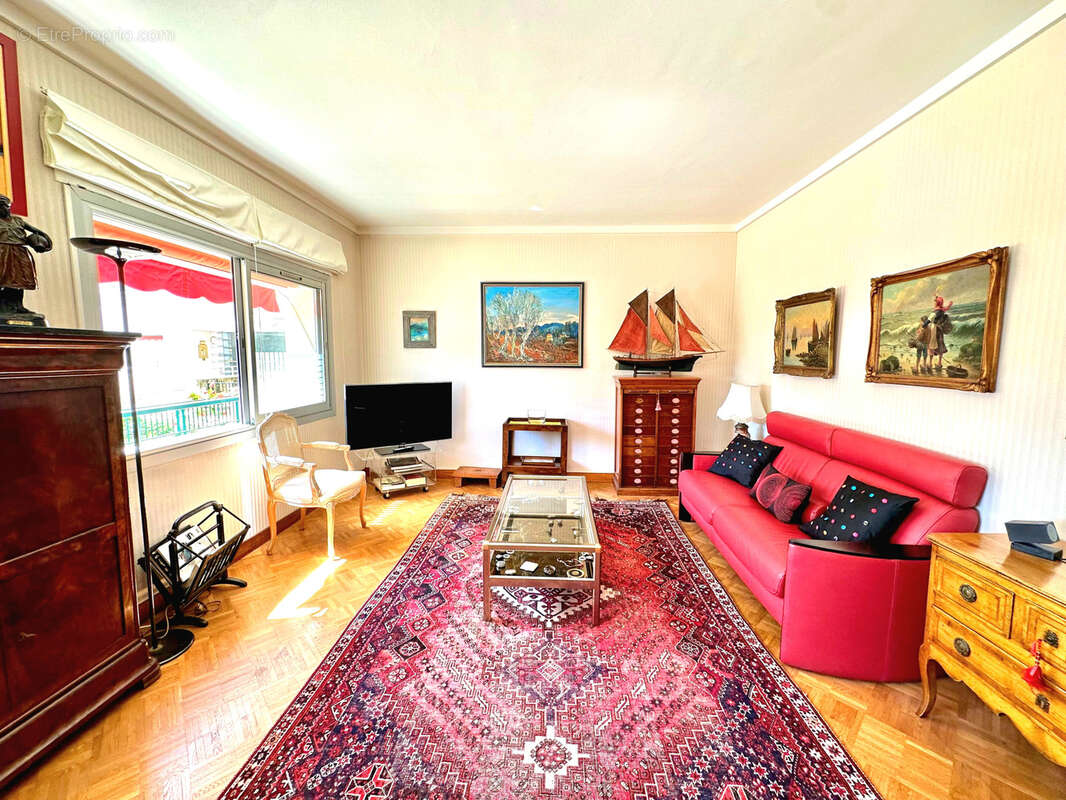 Appartement à MARSEILLE-8E