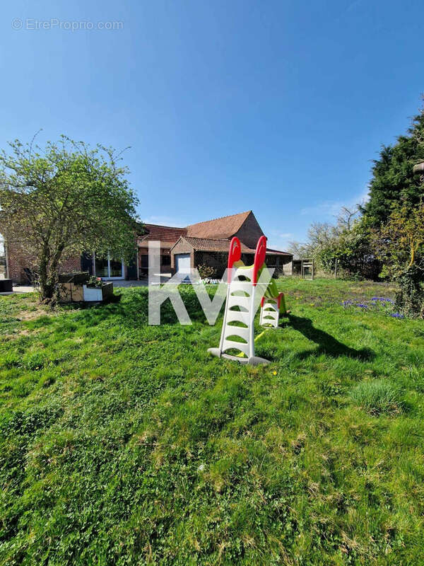 Maison 163 m² à Merville  - photo 2