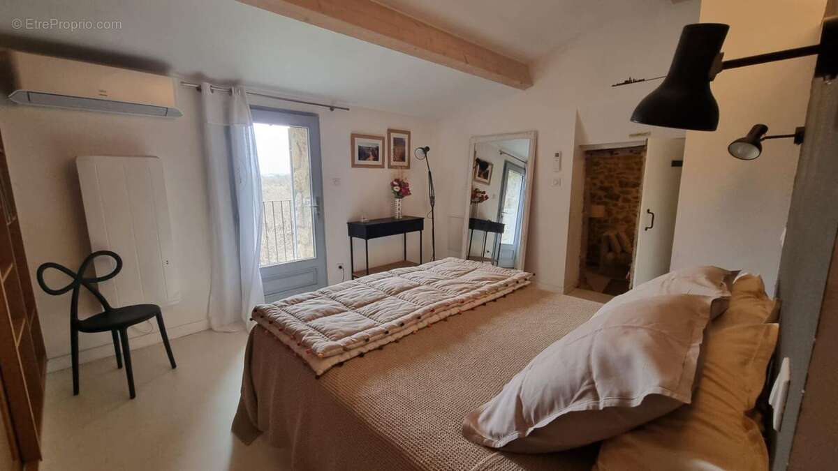 Maison à VINEZAC