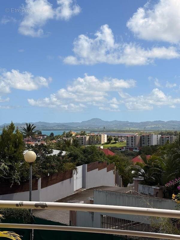 Appartement à LES TROIS-ILETS
