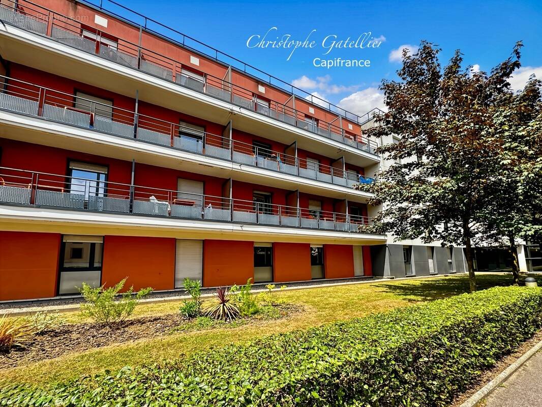 Appartement à SAINT-CYR-L'ECOLE