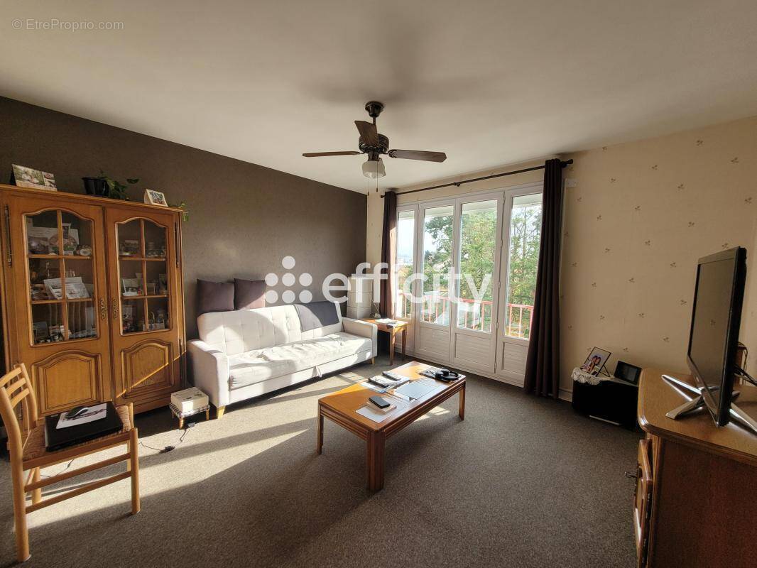 Appartement à SAINT-SEBASTIEN-SUR-LOIRE