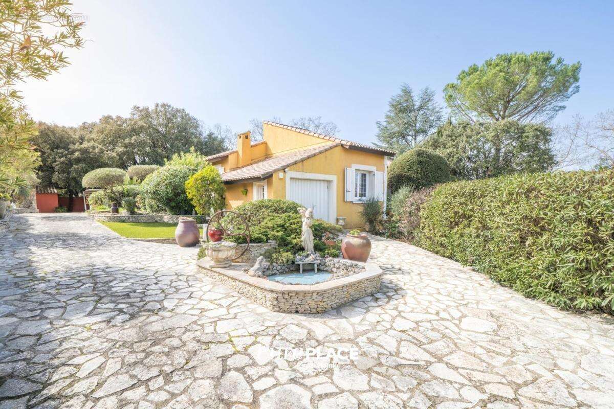 Propriété T5 de 166 m² à Boisseron 34160 - photo 3