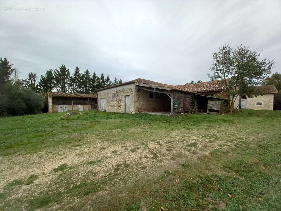 Maison à AUGNAX
